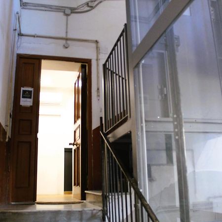 Blackwoody Contemporary Rooms - Napoli Centro Storico Eksteriør bilde